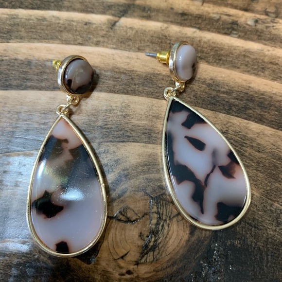 New gold drop earrings - Picture 2 of 6